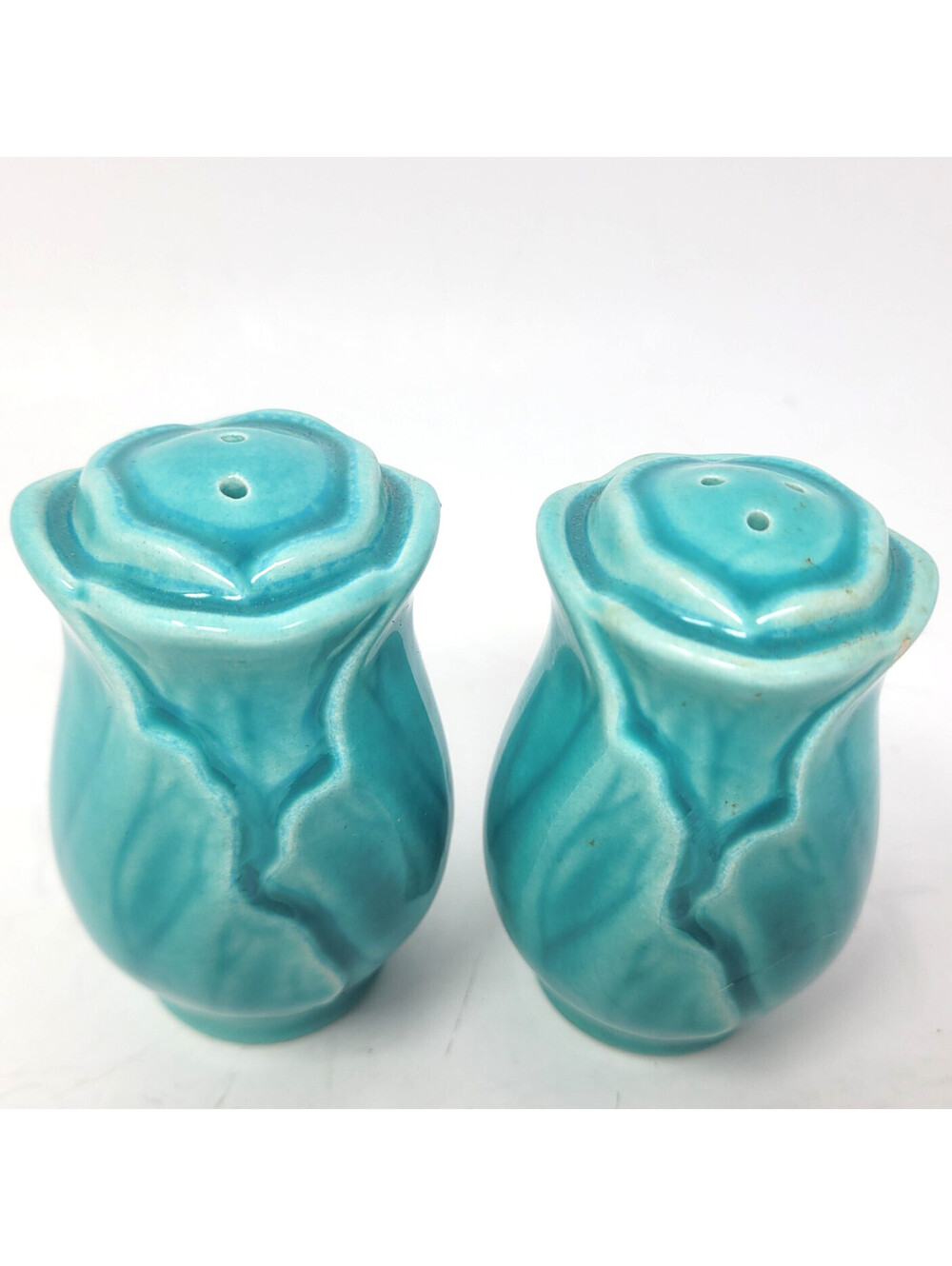 Lotus Salt Pepper Shakers Metlox Poppytrail Vtg turquoise Cabbage Flower READ